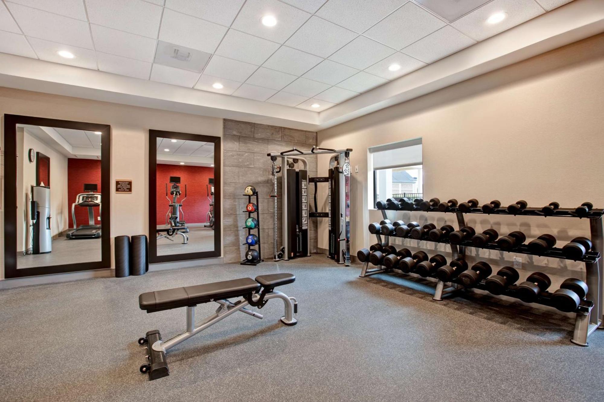 Hotel Home2 By Hilton Charlotte Northlake 3*